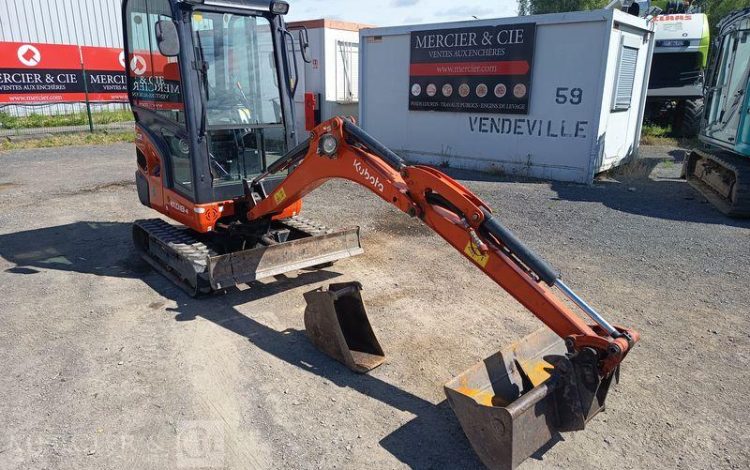 KUBOTA MINI PELLE KX018-4  – 1,8 TONNE – DIESEL – 984 HEURES – ANNEE 2020  71 196