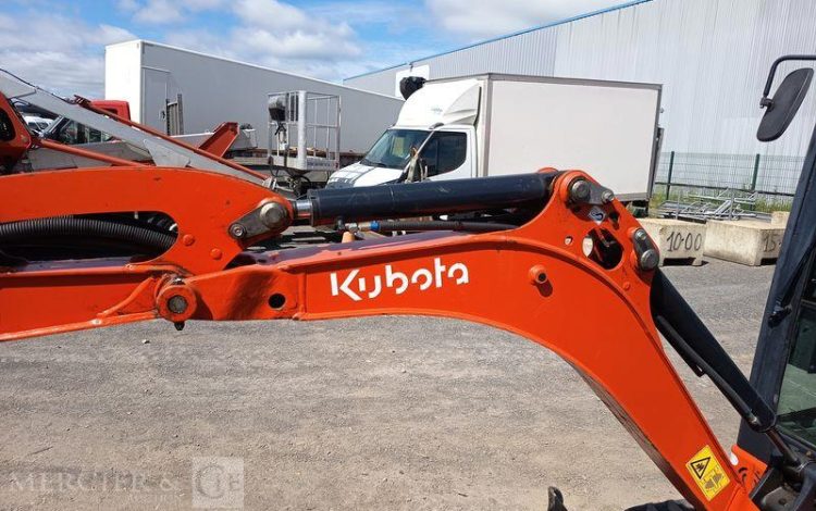 KUBOTA MINI PELLE KX018-4  – 1,8 TONNE – DIESEL – 984 HEURES – ANNEE 2020  71 196