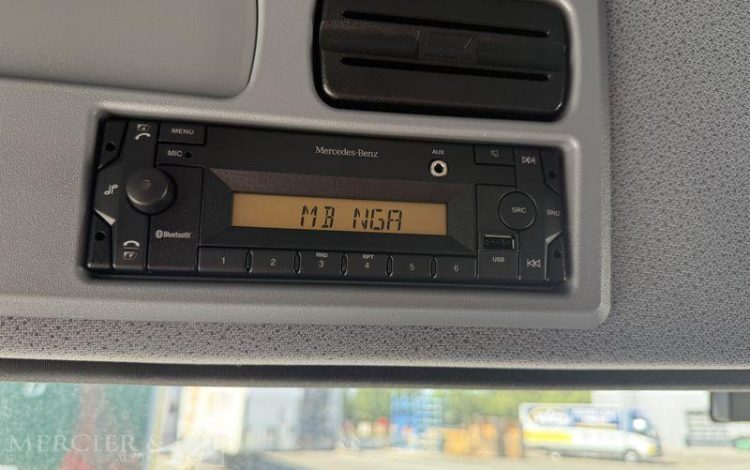 MERCEDES ATEGO 1324 VERT 848541