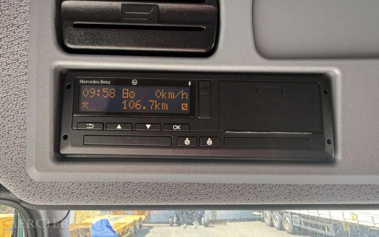 MERCEDES ATEGO 1324 VERT 848818