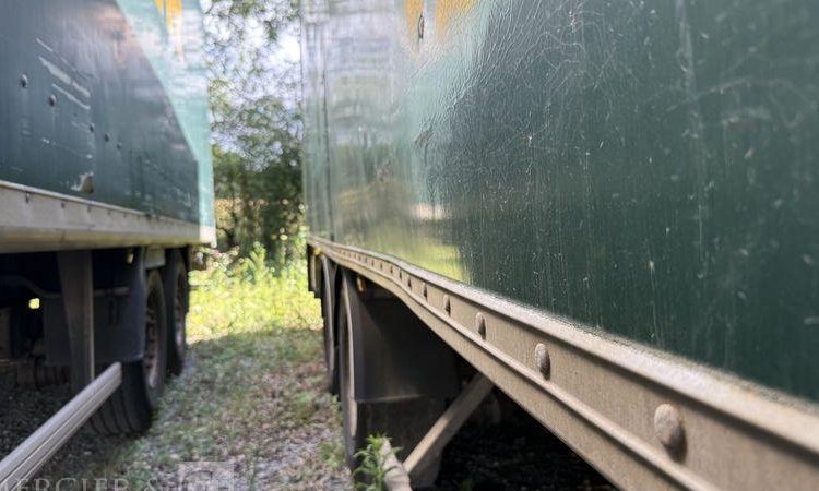 GENERAL_TRAILERS SREM FOURGON 2 ESSIEUX RIDEAU FIT 27T VERT 9778TQ79