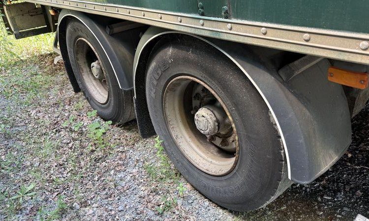 GENERAL_TRAILERS SREM FOURGON 2 ESSIEUX RIDEAU FIT 27T VERT 9778TQ79
