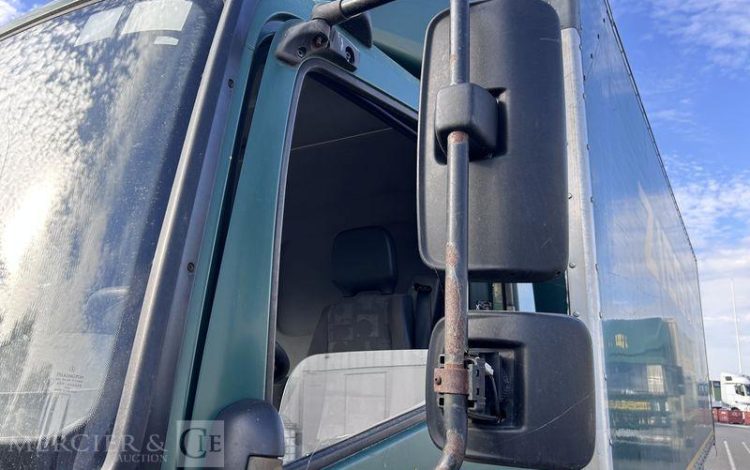 MERCEDES ATEGO 1524 VERT AQ-798-TH