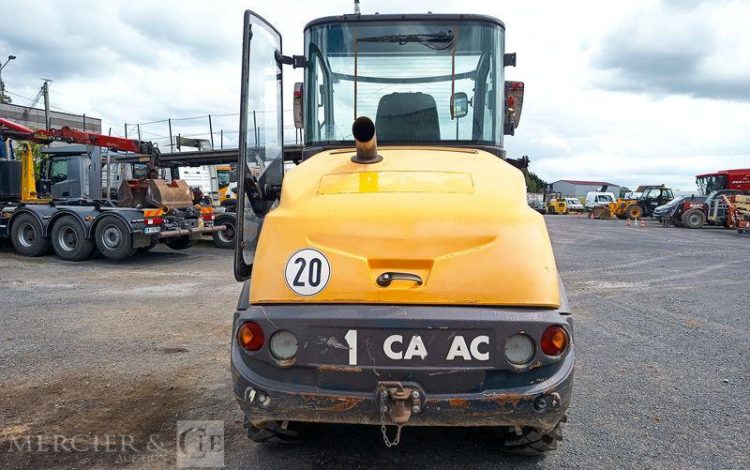 MECALAC CHARGEUSE A TOURELLE ROTATIVE AS700 – 0,65 M3 – 2958 HEURES – ANNEE 2021  AS700