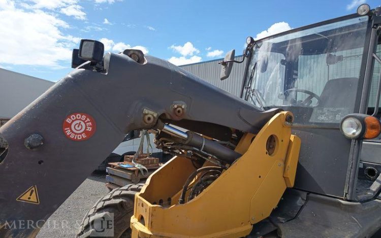 MECALAC CHARGEUSE A TOURELLE ROTATIVE AS700 – 0,65 M3 – 2958 HEURES – ANNEE 2021  AS700