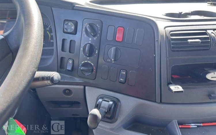 MERCEDES AXOR 1833 CAISSE HAYON VERT BE-082-QC