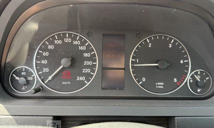 MERCEDES CLASSE A 2.0 180 CDI 110ch CLASSIC GRIS BF-797-PG
