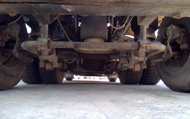 IVECO STRALIS 420 E5 AMPLIROLL-  6X2 – PTAC 26T –  BH-686-PB