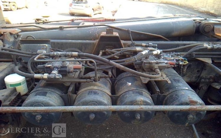 IVECO STRALIS 420 E5 AMPLIROLL-  6X2 – PTAC 26T –  BH-686-PB