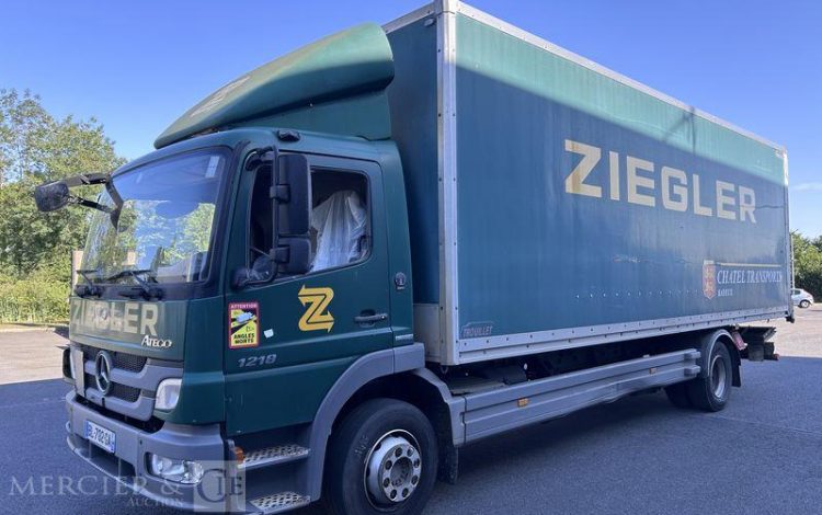 MERCEDES ATEGO 1218 VERT BL-702-GA