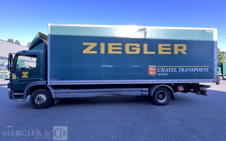 MERCEDES ATEGO 1218 VERT BL-702-GA