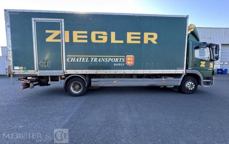 MERCEDES ATEGO 1218 VERT BL-702-GA