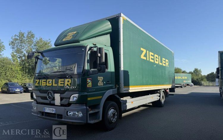 MERCEDES ATEGO 1524 VERT BT-772-BH