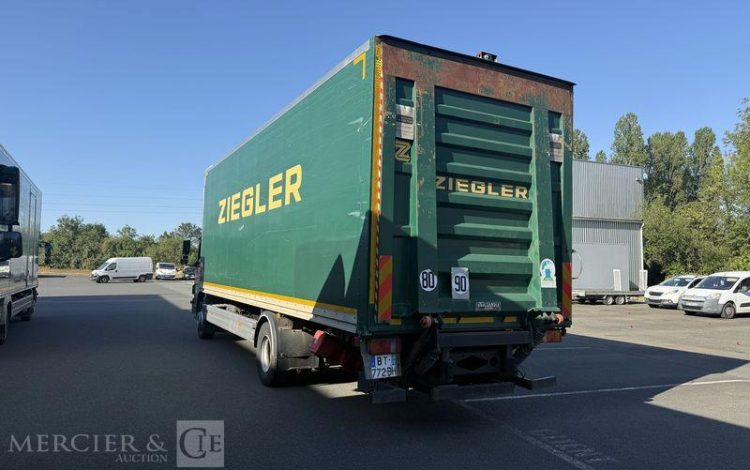 MERCEDES ATEGO 1524 VERT BT-772-BH