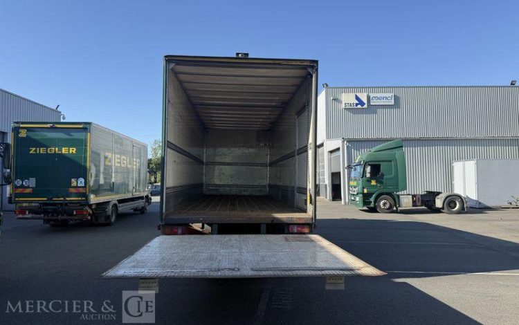 MERCEDES ATEGO 1524 VERT BT-772-BH