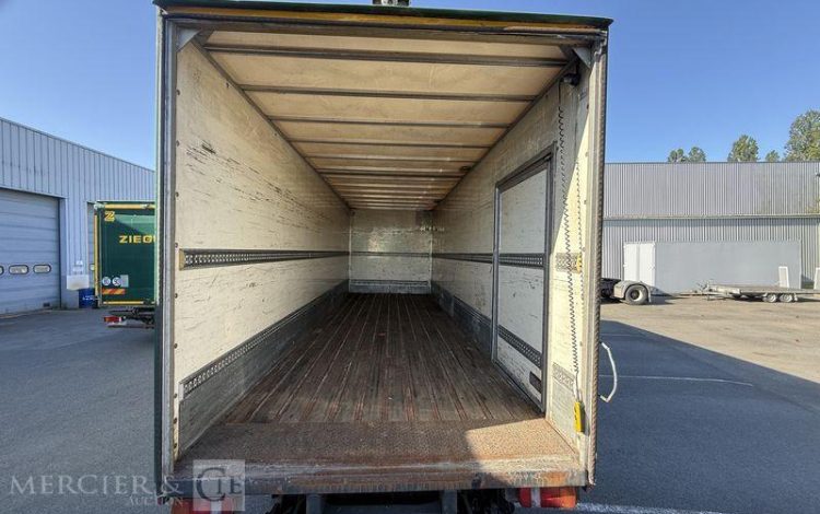 MERCEDES ATEGO 1524 VERT BT-772-BH