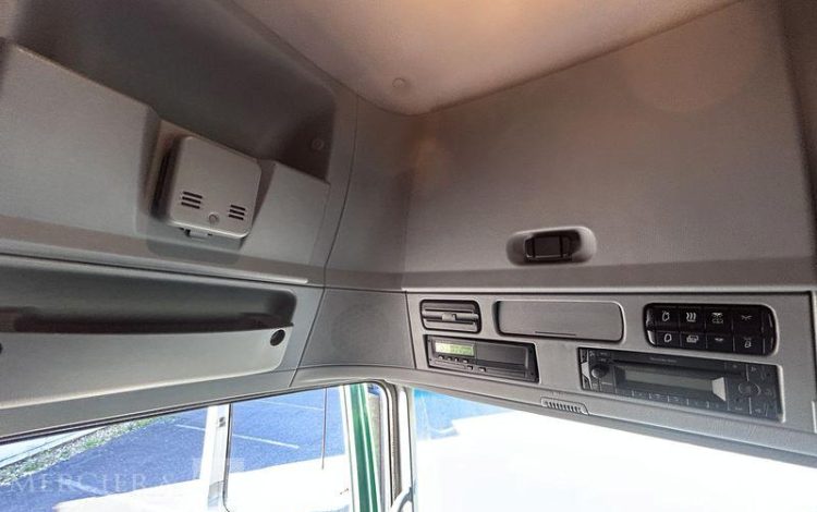 MERCEDES ACTROS 1846 VERT BZ-284-VH