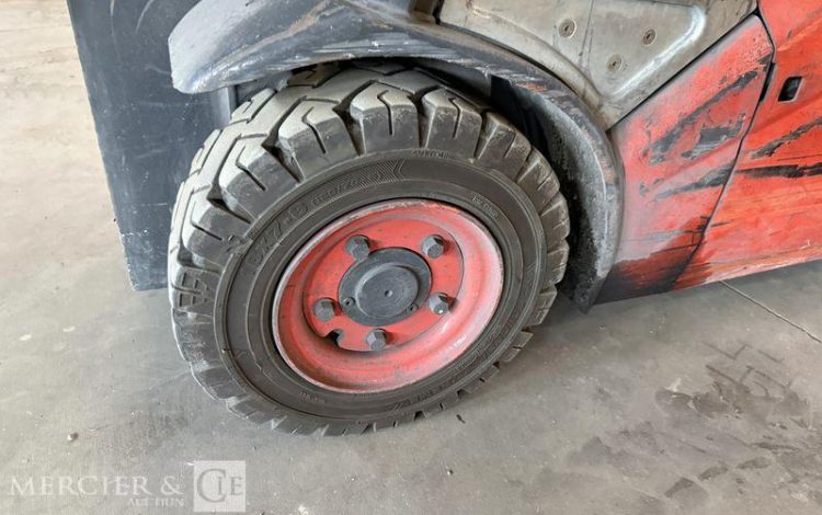 FENWICK CHARIOT ELEVATEUR E16-01 – CAP 1T600 – ANNEE 2012 – 5326 HEURES ROUGE C09925