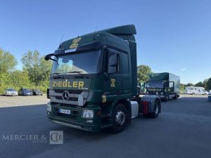 MERCEDES ACTROS 1844 VERT CB-631-HF