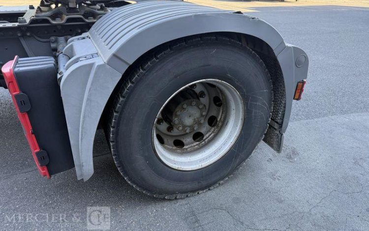 MERCEDES ACTROS 1844 VERT CB-631-HF