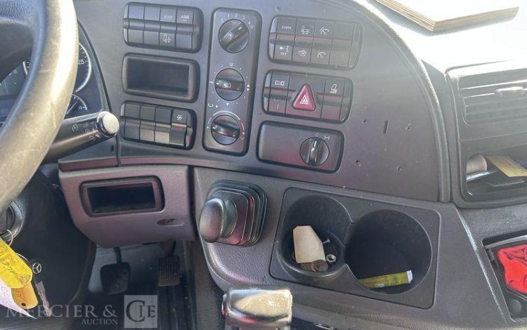 MERCEDES ACTROS 1844 VERT CC-458-GK