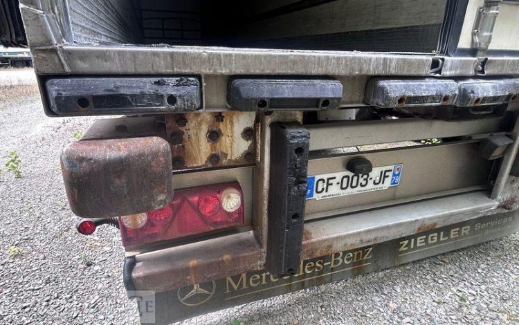 LECITRAILER SREM FOURGON 3 ESSIEUX 38T BLANC CF-003-JF