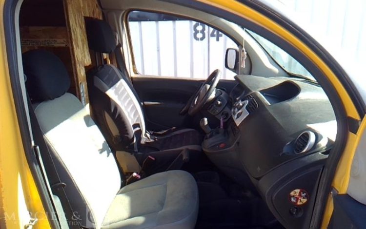 RENAULT KANGOO GRIS CF-203-NW