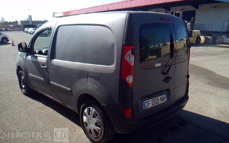 RENAULT KANGOO GRIS CF-203-NW