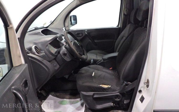 RENAULT KANGOO BLANC CL-101-FE