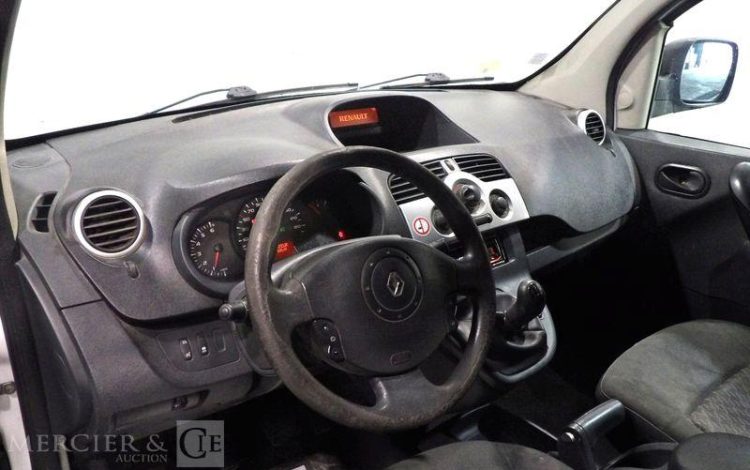 RENAULT KANGOO BLANC CL-101-FE