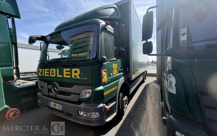 MERCEDES ATEGO 1218 VERT CL-881-CC
