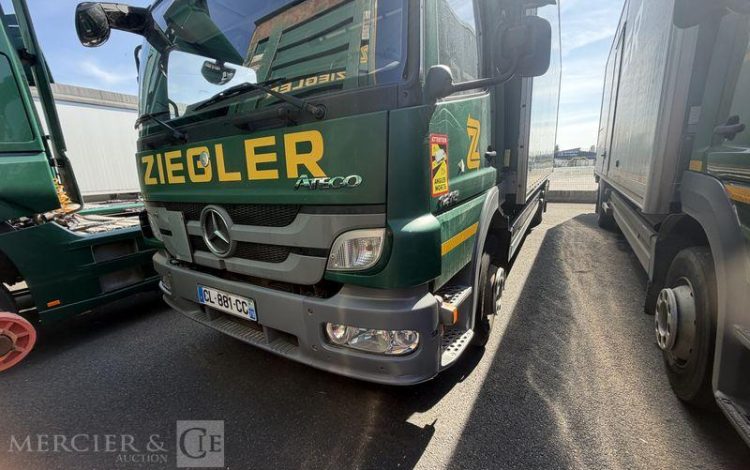 MERCEDES ATEGO 1218 VERT CL-881-CC