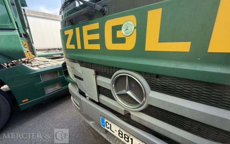 MERCEDES ATEGO 1218 VERT CL-881-CC
