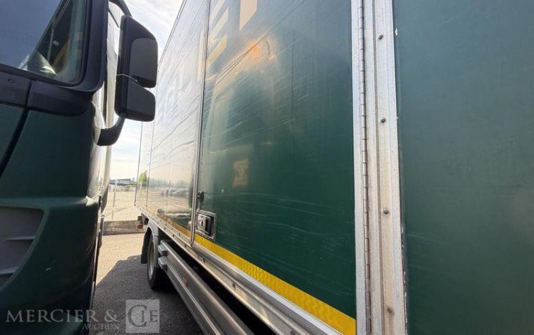 MERCEDES ATEGO 1218 VERT CL-881-CC