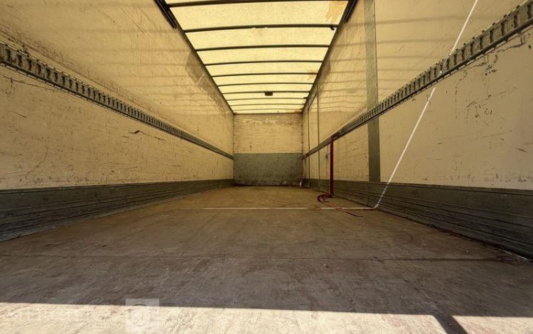 MERCEDES ATEGO 1218 VERT CL-881-CC