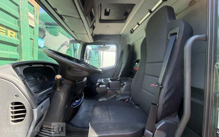 MERCEDES ATEGO 1218 VERT CL-881-CC