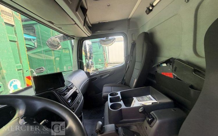 MERCEDES ATEGO 1218 VERT CL-881-CC