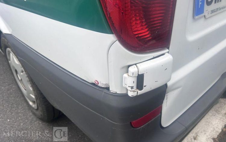 MERCEDES VITO BLANC CM-257-BH