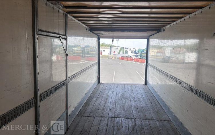 MERCEDES AXOR 1833 FOURGON HAYON VERT CN-826-SN