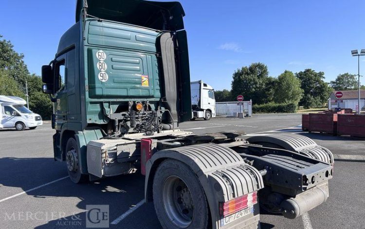 MERCEDES ACTROS 1844 VERT CP-724-MH