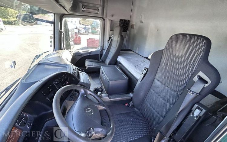 MERCEDES ACTROS 1844 VERT CP-724-MH