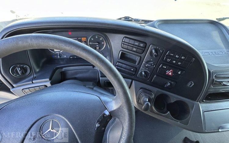 MERCEDES ACTROS 1844 VERT CP-724-MH