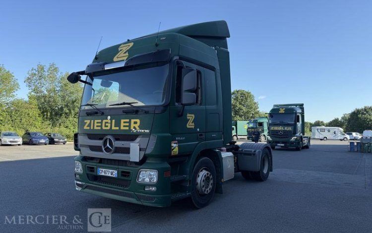 MERCEDES ACTROS 1844 VERT CP-877-MC
