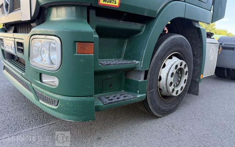 MERCEDES ACTROS 1844 VERT CP-877-MC