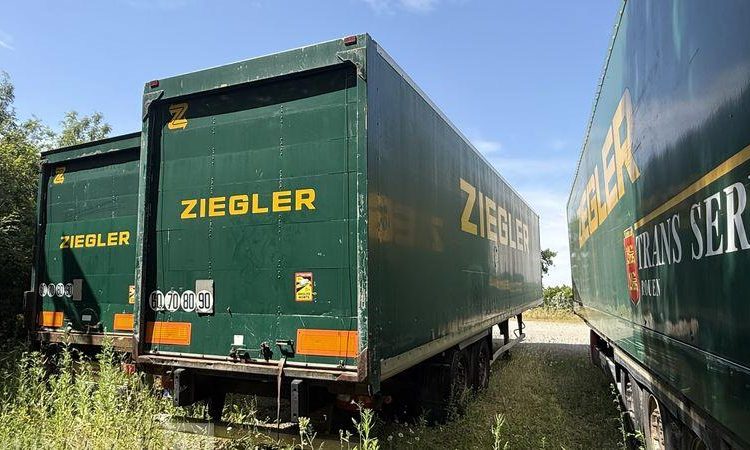 TROUILLET SREM FOURGON 2 ESSIEUX 27T RIDEAU FIT VERT CQ-132-SW
