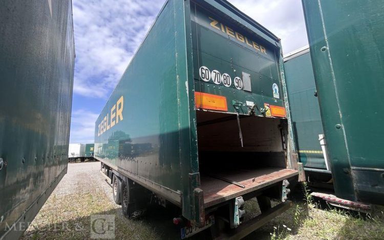 TROUILLET SREM FOURGON 2 ESSIEUX 27T RIDEAU FIT VERT CQ-716-ZW