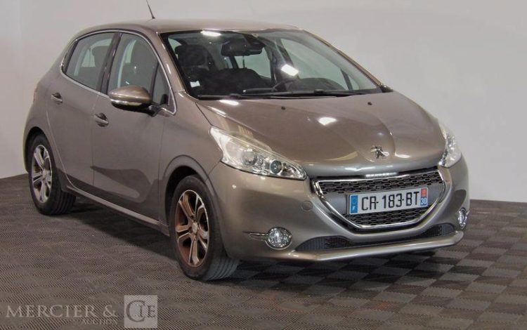 PEUGEOT 208 GENERATION-I 1.2 PURETECH 80CH ALLURE  CR-183-BT