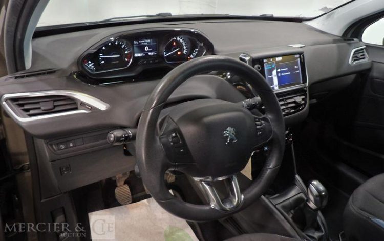 PEUGEOT 208 GENERATION-I 1.2 PURETECH 80CH ALLURE  CR-183-BT