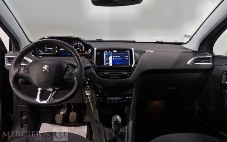 PEUGEOT 208 GENERATION-I 1.2 PURETECH 80CH ALLURE  CR-183-BT