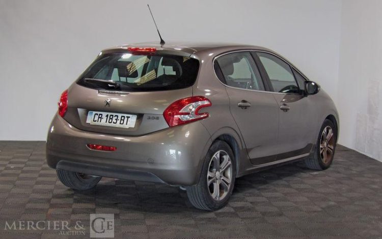 PEUGEOT 208 GENERATION-I 1.2 PURETECH 80CH ALLURE  CR-183-BT
